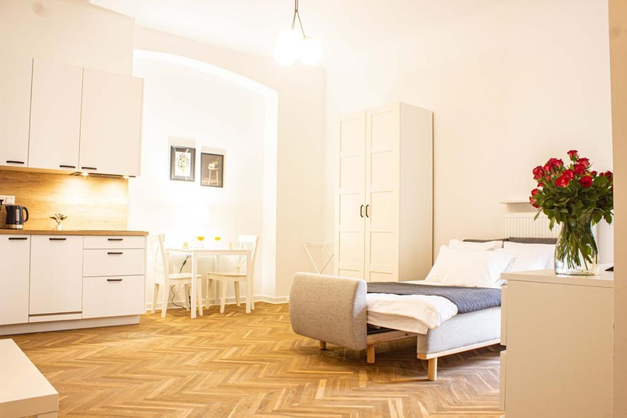 Mieszkanie W Sercu Warszawy Warsaw Exterior photo